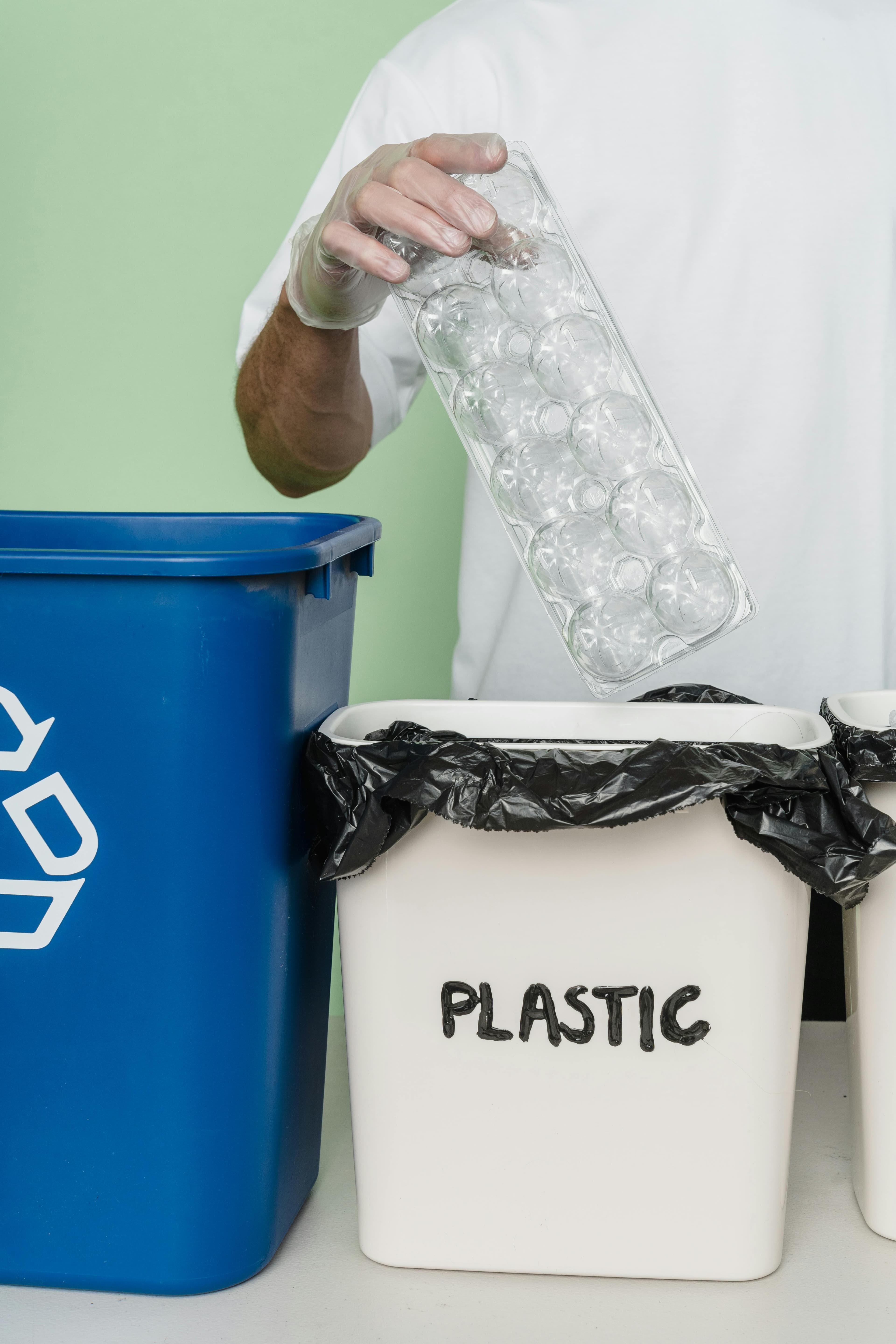 Recycling bin
